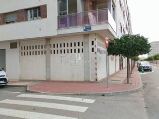 Miete Geschäftsraum  Calle atocheros. Local en alquiler en murcia. zona juan de borbón.