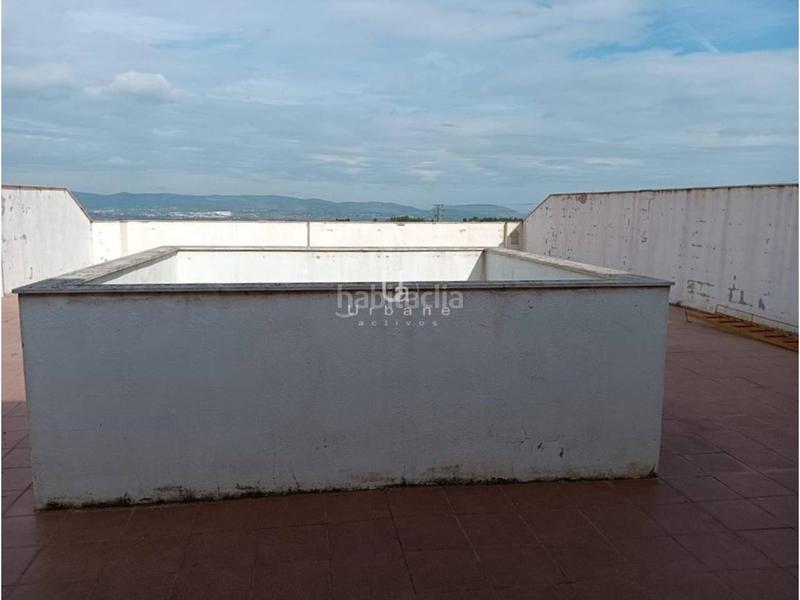 Foto ac84f425-56a6-42f2-bcdb-ed0235a8aab3. Edificio  en venta en el en Palomar