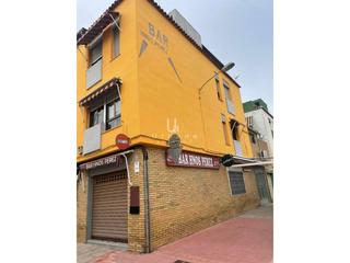 Maison  Naranjo. Vivienda de tres alturas con terraza mas local en venta en calle