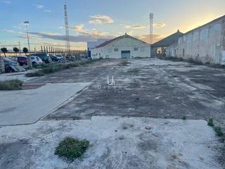 Solar industrial  Estación. Terreno industrial en venta en la pobla llarga