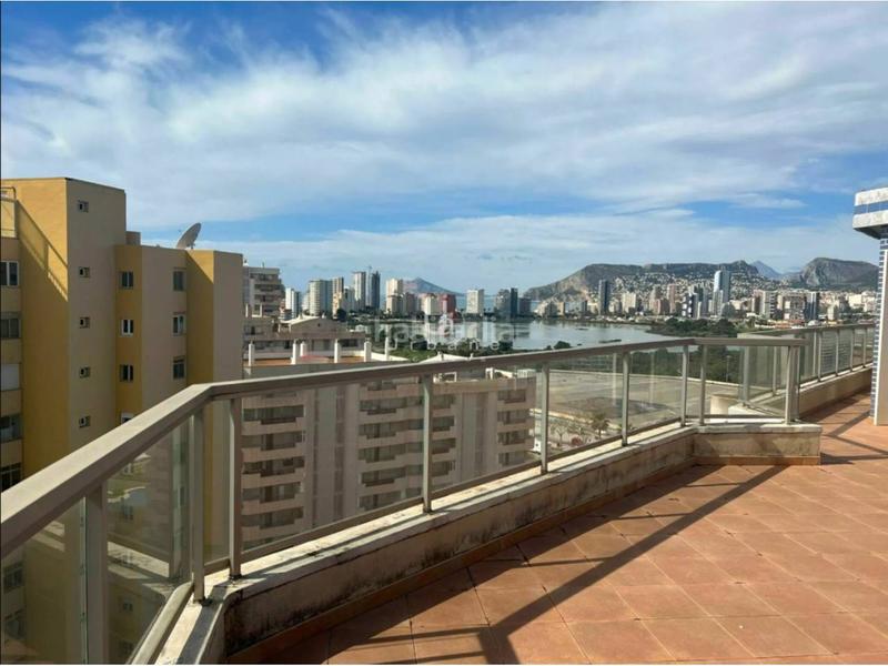 Foto 2f91a152-03e6-4049-bb5c-0070f53868a1. Attique avec piscine dans Zona Levante - Playa Fossa Calp