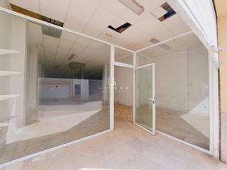 Local commercial  Juan de borbón. Local comercial de 241 m en venta en molina de segura  sin comis