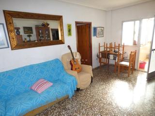 Piso  Bachiller. Descubre este amplio y luminoso piso en jumilla.