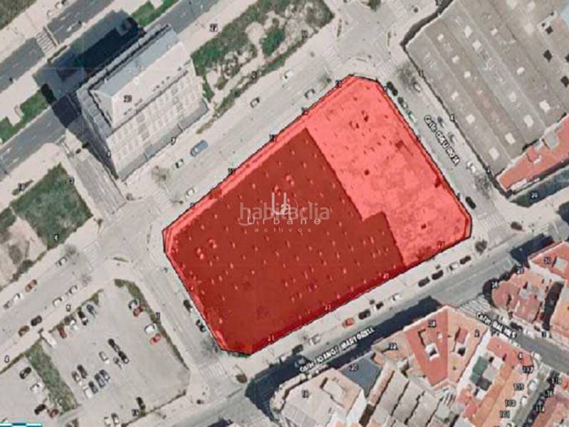 Foto 0676e7f4-35eb-45b1-852e-cfe598881521. Edificio obra parada en Tulell Alzira