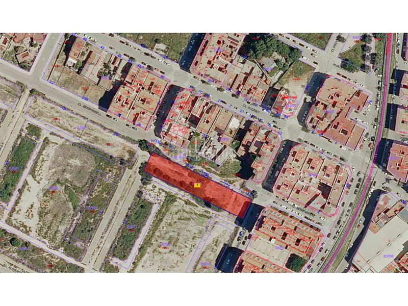 Foto 980961ff-ec51-40c2-b18b-01703705cf89. Terreny residencial a Picassent