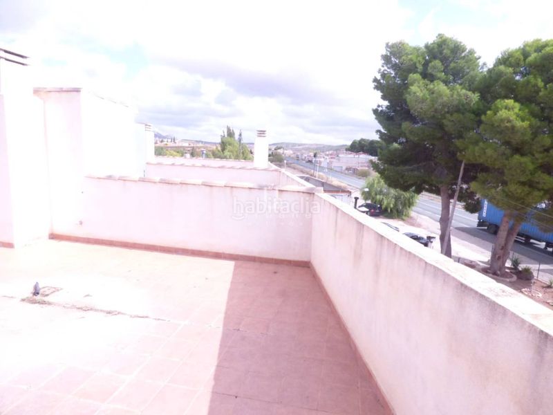 Foto 0932cd74-596d-4f6c-95fc-c4cc35acafdd. Edifici a calle fuente del pino 81 a Jumilla