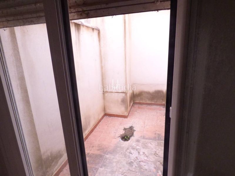 Foto b8fa55d6-9627-4f38-9334-51170a21e19e. Edifici a calle fuente del pino 81 a Jumilla