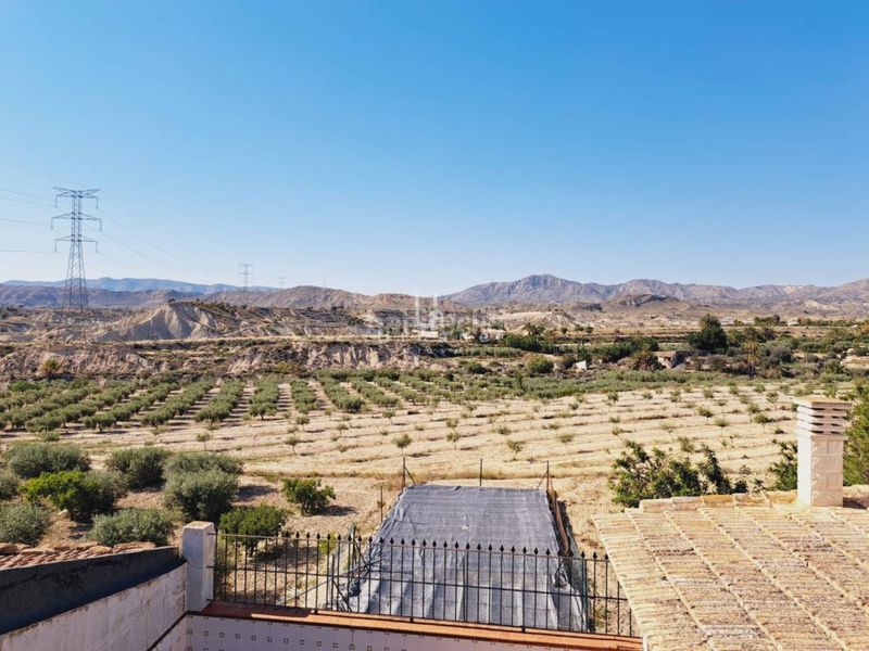 Foto aa2f269e-e1f4-475c-8e29-08e15386fa33. Casa a Abanilla