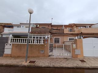 Reihenhaus in Jazmines 46. Oportunidad de banco sin comisiones!!!