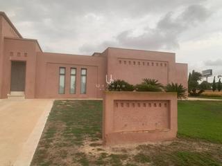 Local commercial  De la alcanara. Local comercial de 1.403m en condado de alhama golf resort  idea