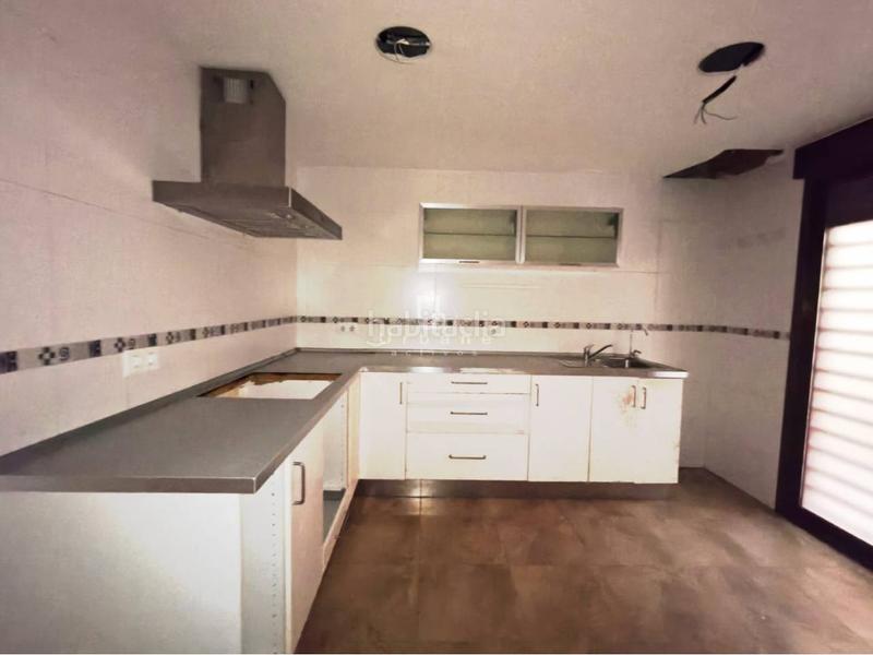 Foto 284d6225-96a2-4487-bc6b-ac8a1ba1baf5. Casa adossada amb aparcament piscina a Torres de Cotillas (Las)