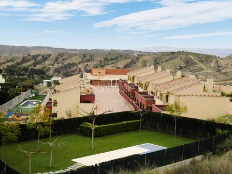 Foto f65c6642-510d-418b-a81f-400fce734afb. Casa adossada amb aparcament piscina a Torres de Cotillas (Las)