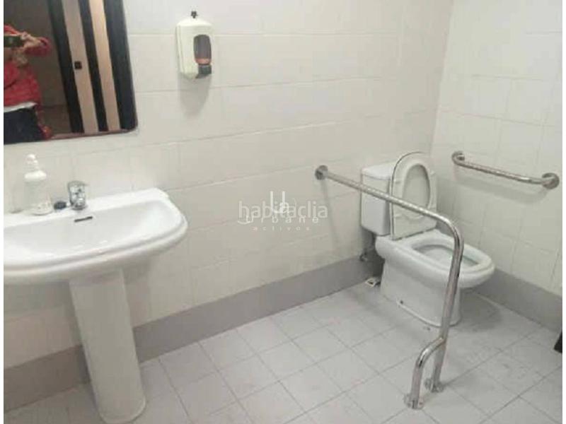 Foto 15445a29-3e98-44a9-9f39-5057bb847af5. Business premise in doctor gadea 12 in Ensanche-Diputación Alicante