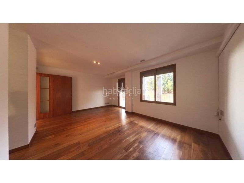 Foto 10fae2d7-f3d8-4ca7-b421-ddd6f9efb7d4. Chalet  independiente d en Cumbres de Calicanto Torrent