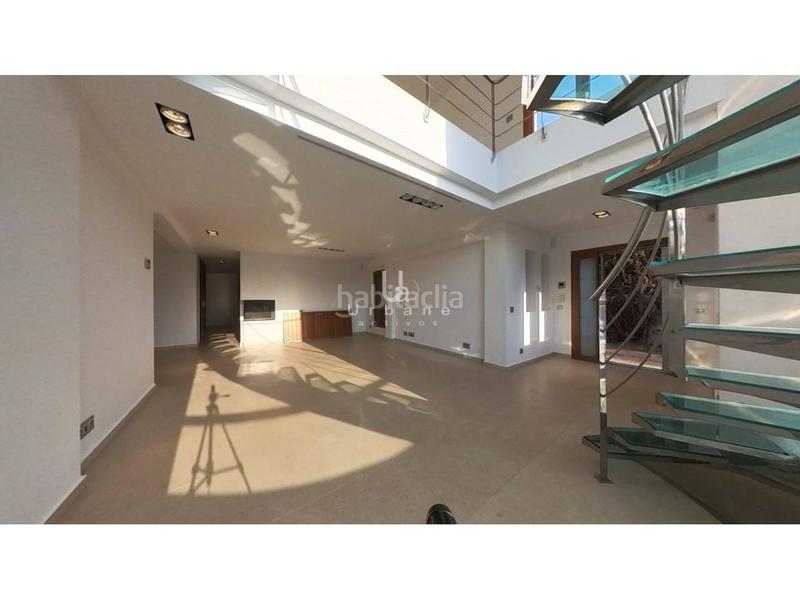 Foto 62c93bb8-e52b-47a3-b297-4da09f95f210. Chalet  independiente d en Cumbres de Calicanto Torrent