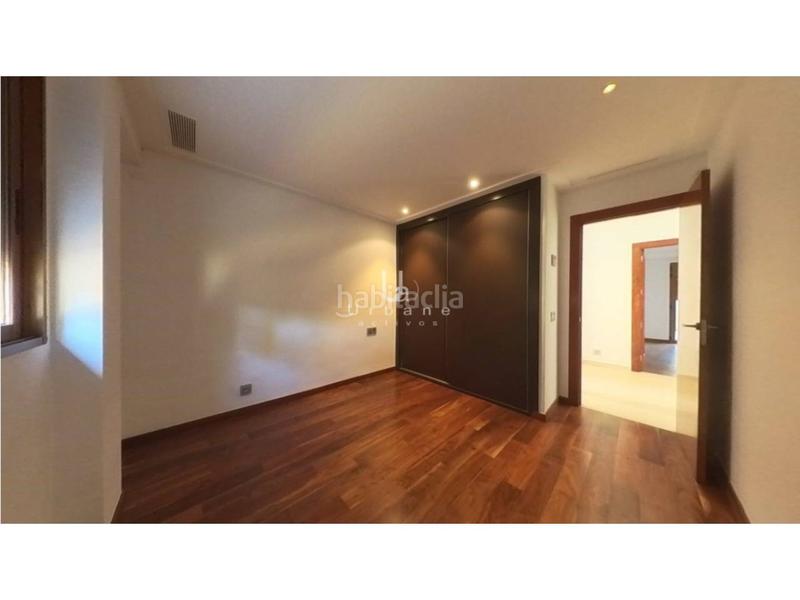 Foto 907008bb-851b-41af-aee7-ba3ddc396148. Chalet  independiente d en Cumbres de Calicanto Torrent