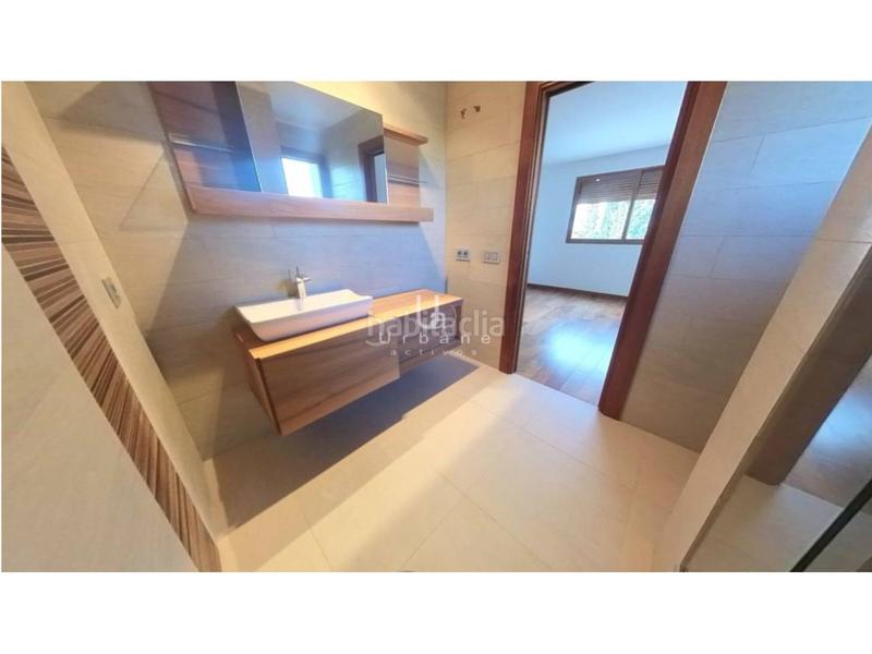 Foto b3d2b802-8fd1-424d-9253-0dedbe867ab0. Chalet  independiente d en Cumbres de Calicanto Torrent