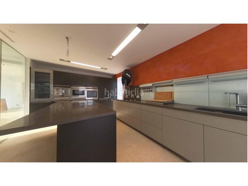 Foto eaeb5d59-6e15-43ae-9bfb-22fda3dde8c9. Chalet  independiente d en Cumbres de Calicanto Torrent