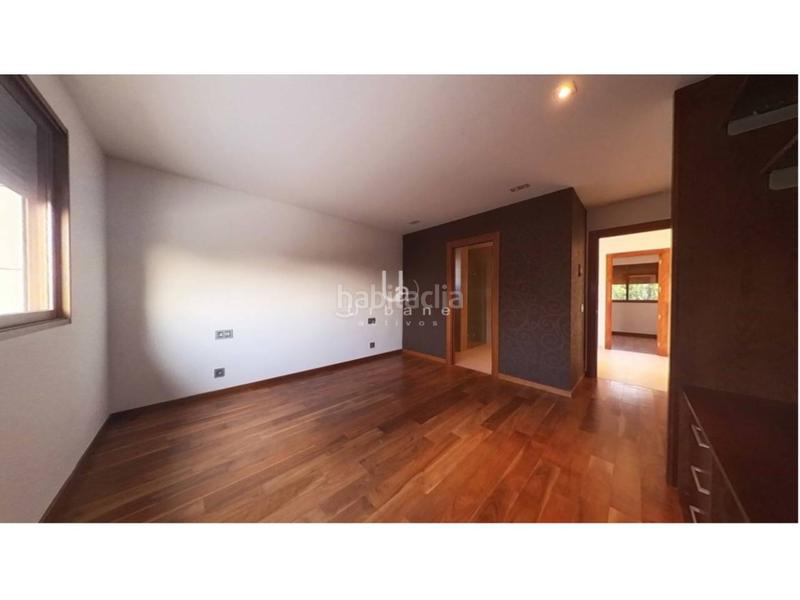 Foto f3d4668a-2c04-43d3-ae13-e36ea11d38df. Chalet  independiente d en Cumbres de Calicanto Torrent