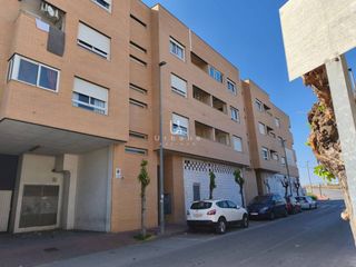 Pis  Calle san jos� obrero. Amplio piso de 128 m con garaje y trastero en alcantarilla