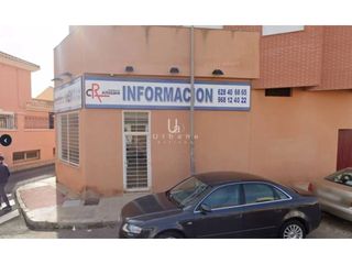 Local Comercial a Calle Árabe