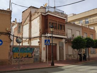 Casa  Calle san sebastián. Casa de 2 plantas en alcantarilla con excelente ubicación y gran