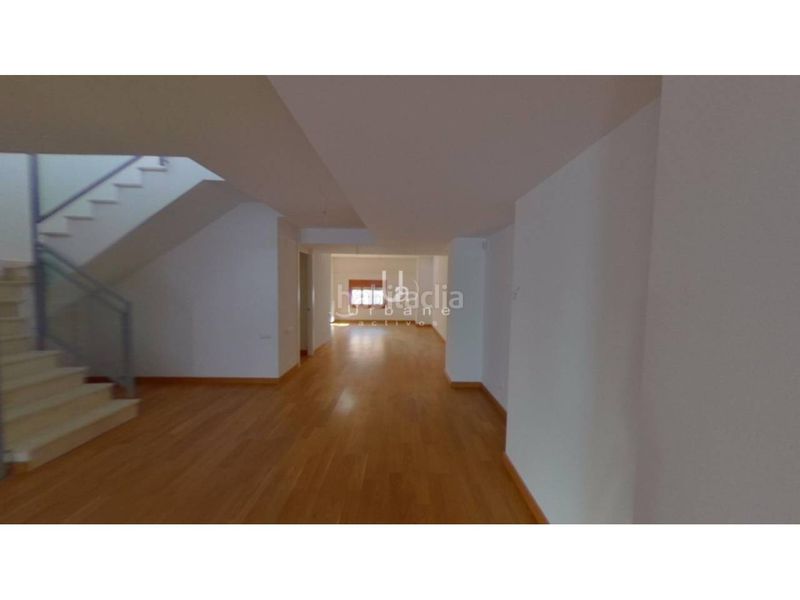 Foto fbda16eb-3e41-4ac3-a322-5d3b20426042. Àtic amb aparcament a Russafa Valencia