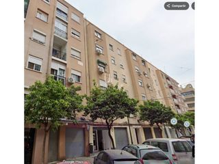 Pis a Calle Carolina Álvarez