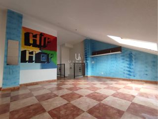 Flat  Avenida progreso. Piso con 4 dormitorios en el barrio del progreso. murcia.