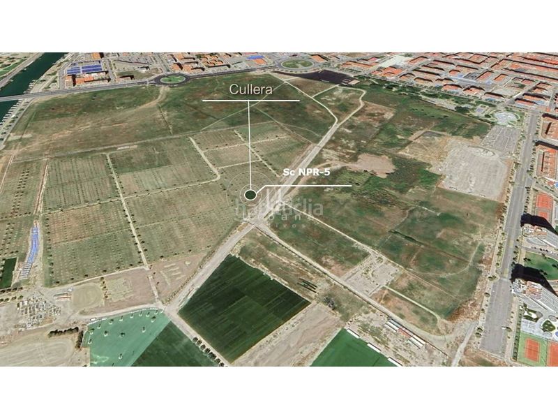 Foto 34277aa3-0386-451e-bd35-0adf18a2dfc2. Solar industrial a pueblo de Cullera Cullera