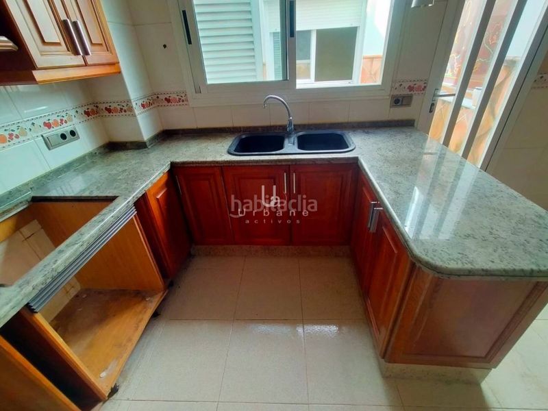 Foto 489f21ad-2da1-4fc5-b0c6-a15b9e9736c4. Casa amb aparcament a Bellreguard