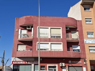Pis  Avenida ciudad de almería. Amplia vivienda de 4 dormitorios y excelente ubicación en murcia