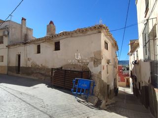 Casa a schiera  Calle monjas. Venta de chalet adosado en mula requiere reforma integral