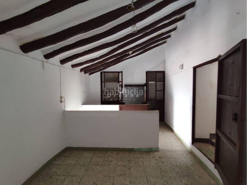 Foto ceb3859b-fbb4-43f0-bbc7-e6dc9677650d. Casa adossada a Mula