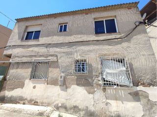 Casa  Calle río segura. Vivienda con gran potencial en cabezo de torres