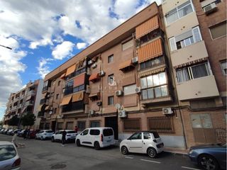 Etagenwohnung  Calle medico antonio soler. Piso de 3 dormitorios en alcantarilla con excelente ubicación si