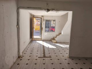 Casa  Calle san josé obrero. Vivienda con gran potencial de reforma en alcantarilla
