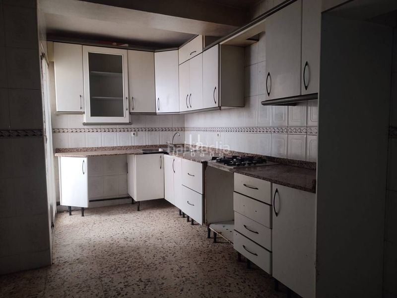 Foto 19fa1fa8-db14-4897-96e7-2336b2c9f5ee. Pis amb aparcament a Alcantarilla