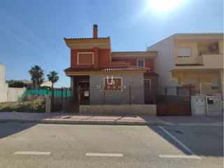 Chalet  Calle tejera. Chalet independiente en venta en ceutí venta flash