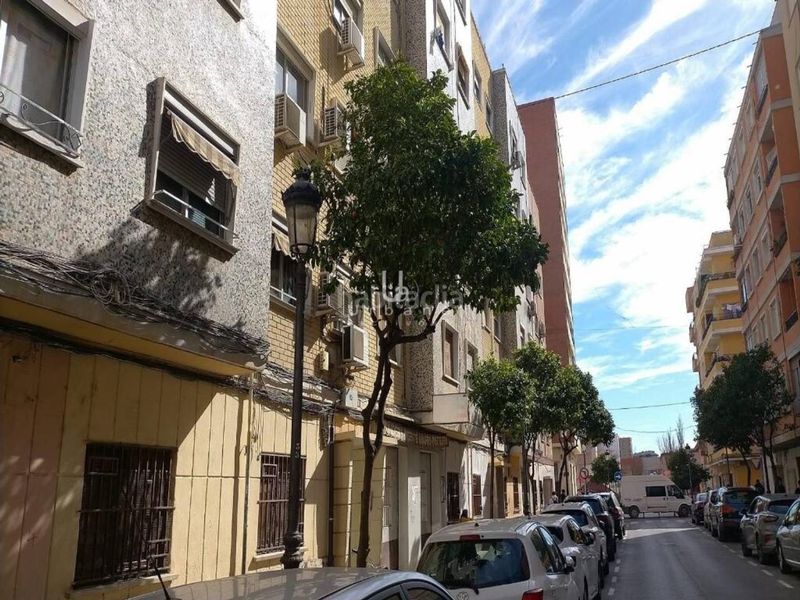 Foto e4dba314-f79f-4a34-9cd5-cad51a2f2ba3. Pis a Els Orriols Valencia
