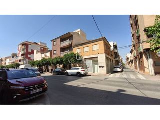 Local Comercial  Calle enrique aperador. Local comercial a la venta en santiago el mayor