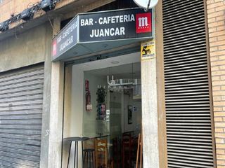 Local Comercial  Calle pedro andreu. Local en venta en valencia