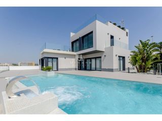 Xalet  Calle wenceslao fernández flores. Exclusiva villa de lujo muy cerca del mar campoamor