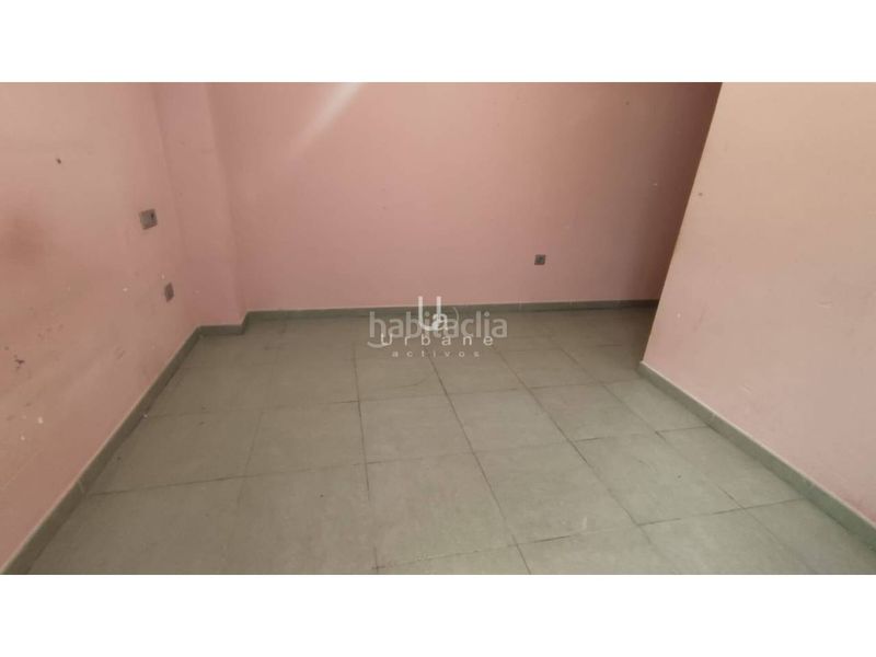 Foto eb4dac80-cae9-41b1-8824-e99832621ea0. Pis a Centro puerto Sagunt