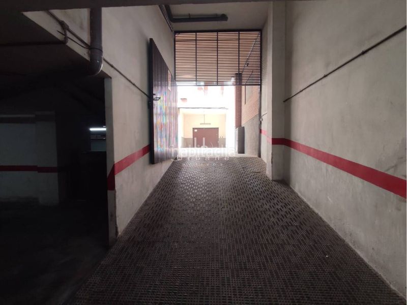 Foto 6d5a0943-b288-42c9-9e05-a62c298d481e. Aparcament cotxe a El Palmar Murcia