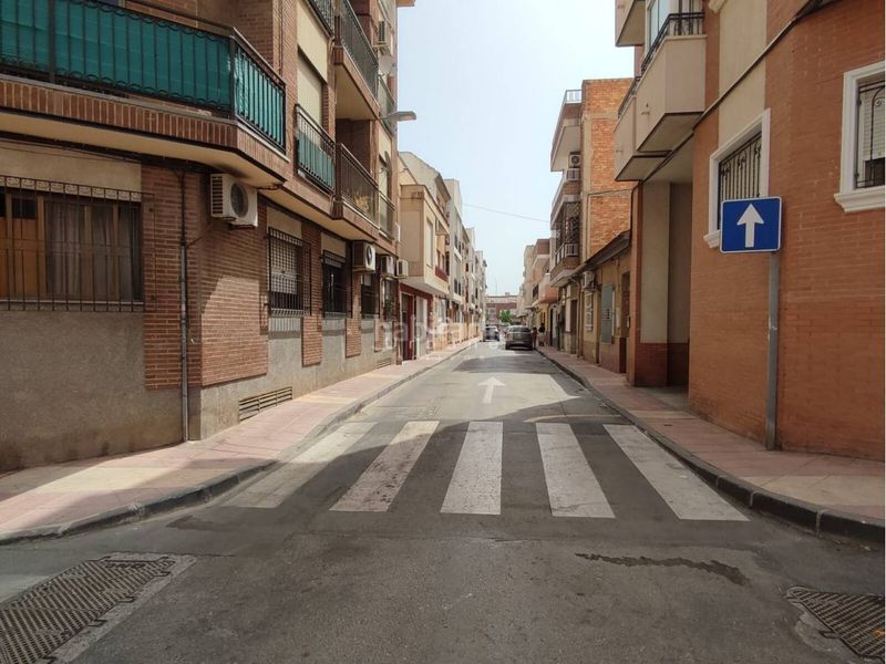 Foto fadcd81a-d868-493e-9e6d-e7b71323a1e9. Aparcament cotxe a El Palmar Murcia