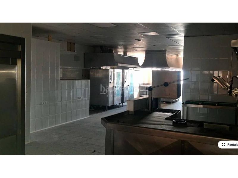 Foto a155e09c-8f71-4d59-af7f-6f0451744d50. Edificio  con varias posibilidades en venta en Castelló de Rugat