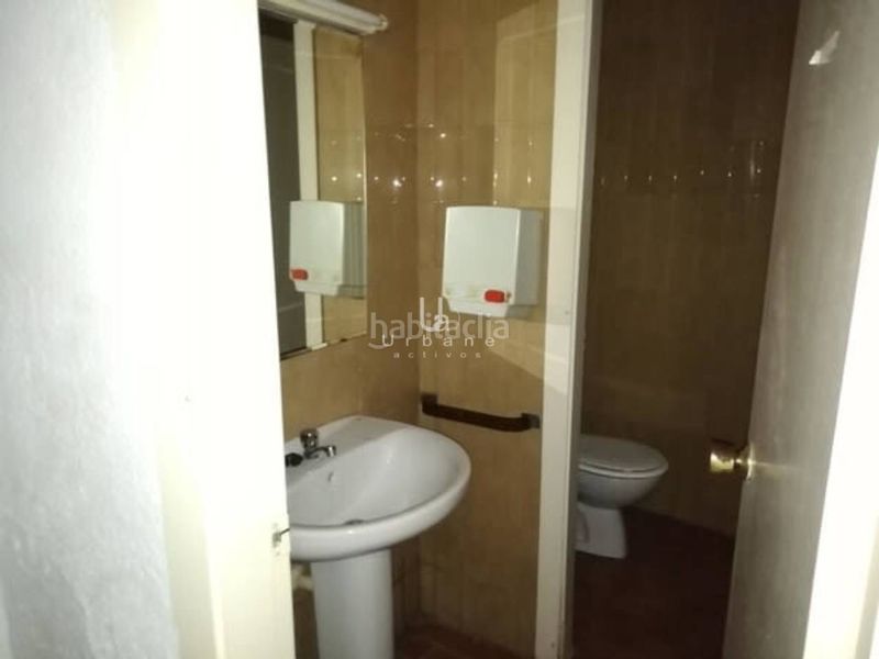 Foto c13e9ed4-63b9-435a-b6c1-0281b28ef560. Rent business premise in Xeraco
