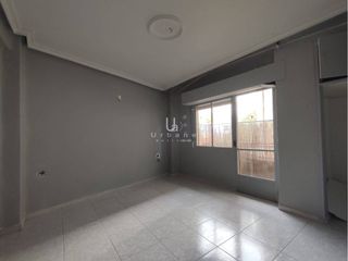 Flat in Calle constitución de nonduermas 1. Oportunidad de banco sin comisiones!!!
