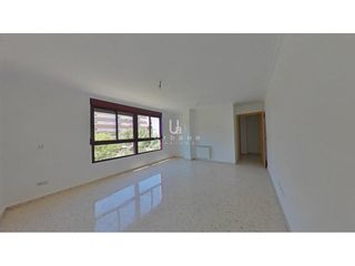 Pis  Calle sant valeriano. Piso en venta en torrent